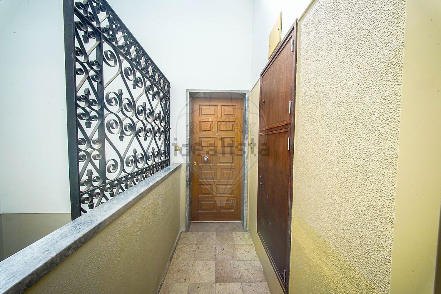 公寓 t3出售在Avenida João Branco Núncio - 过道