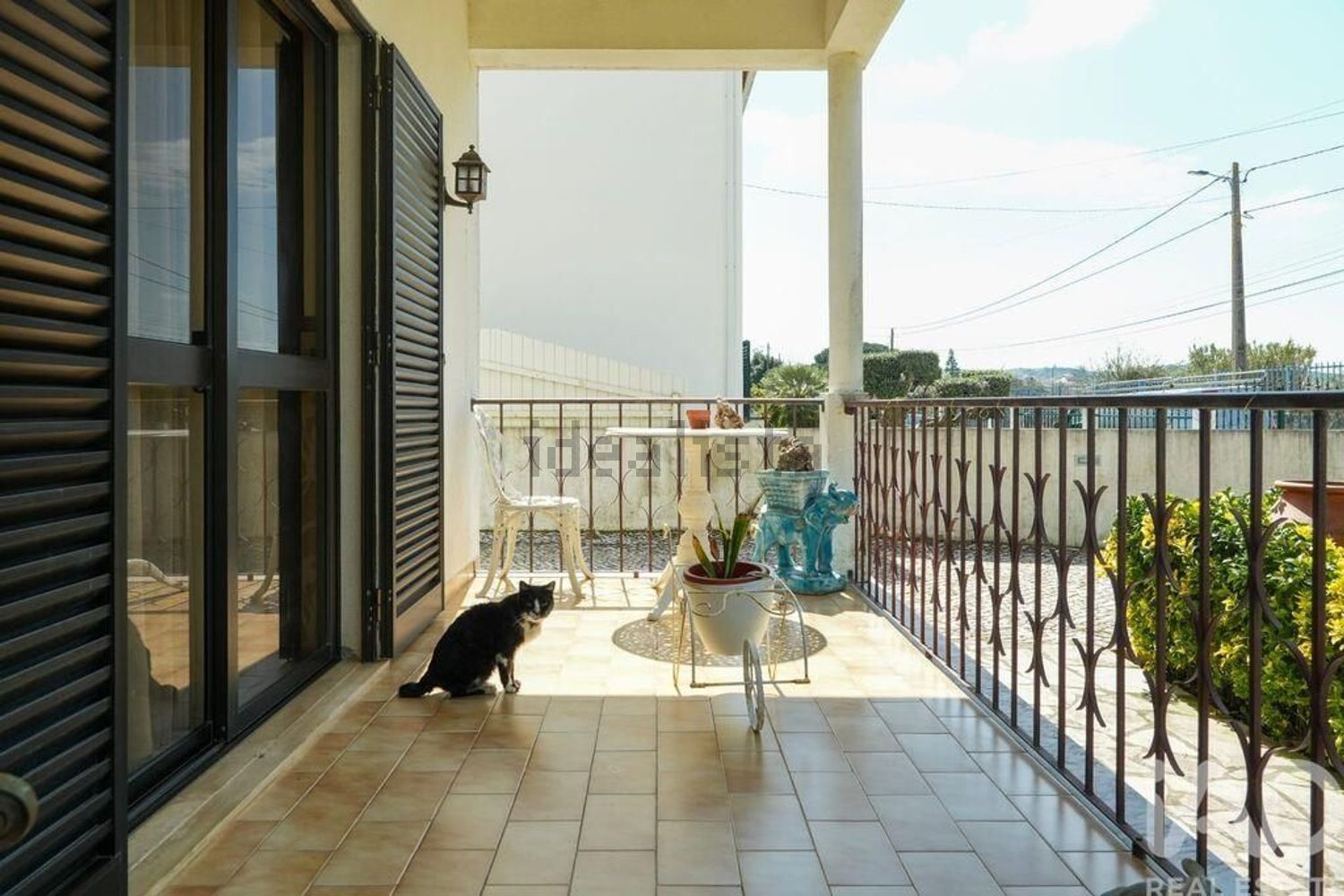 小楼房或独栋别墅出售在Carregado e Cadafais - 露台