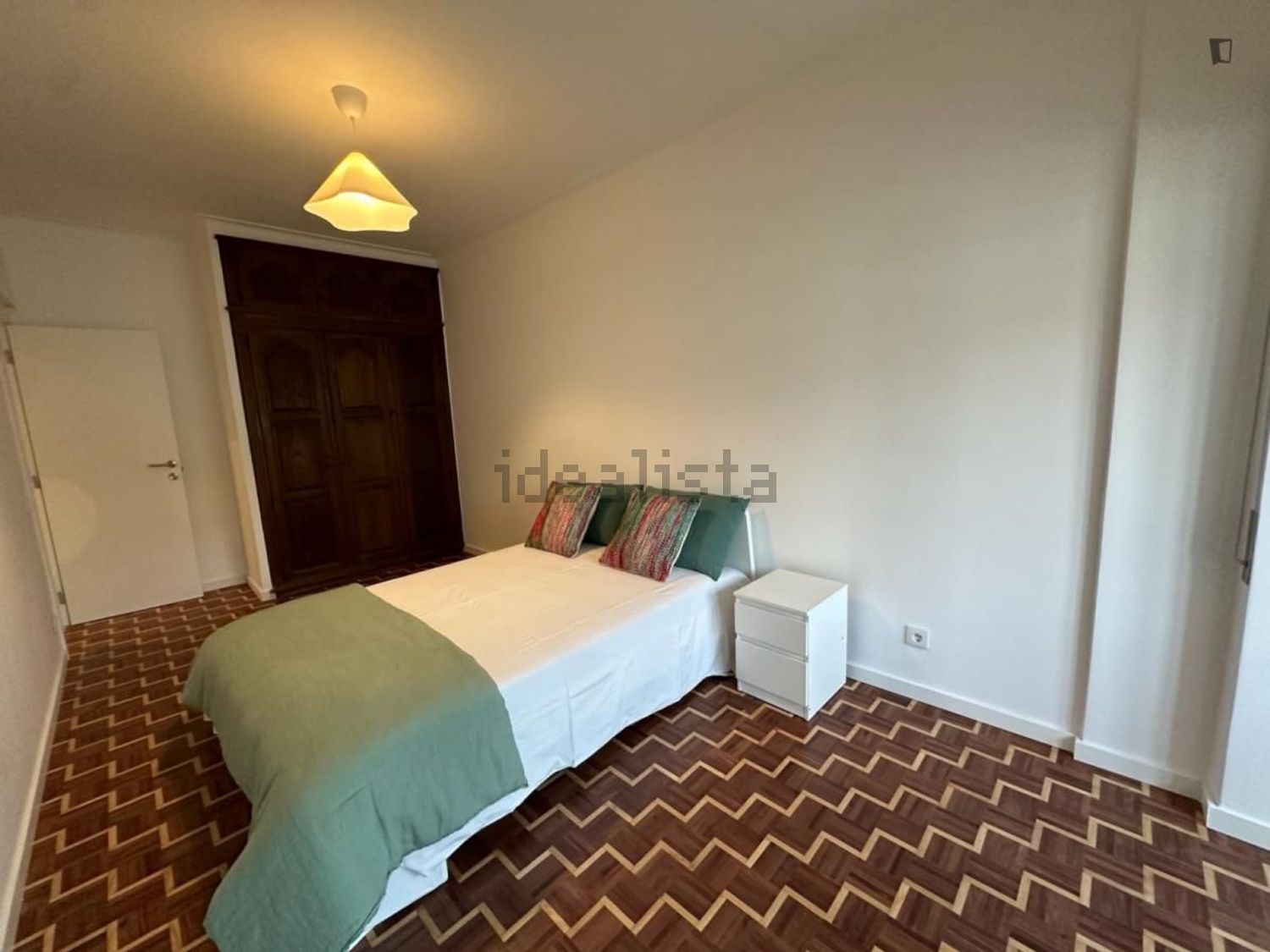 出租房间在Rua António Nobre - 卧室