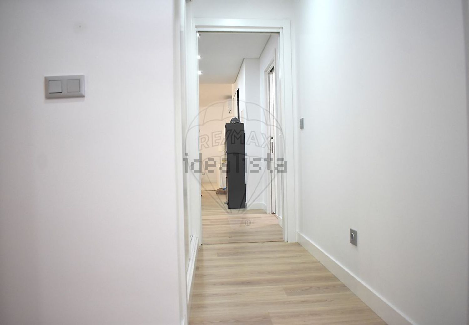 公寓 t2出售在Rua Gago Coutinho e Sacadura Cabral - 过道