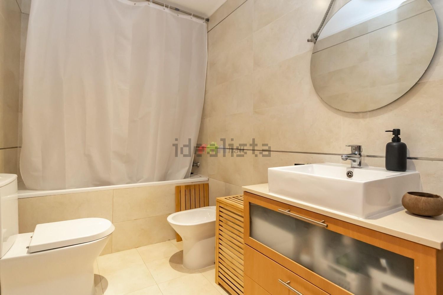 复式公寓出售在Rua Alves Roçadas - 卫生间