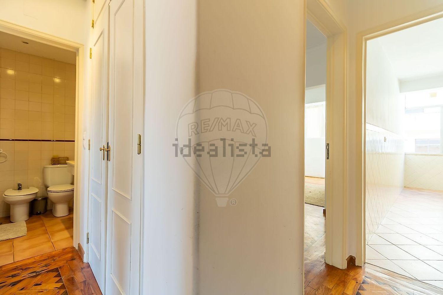 公寓 t2出售在Rua Vasco Santana, 28 - 过道