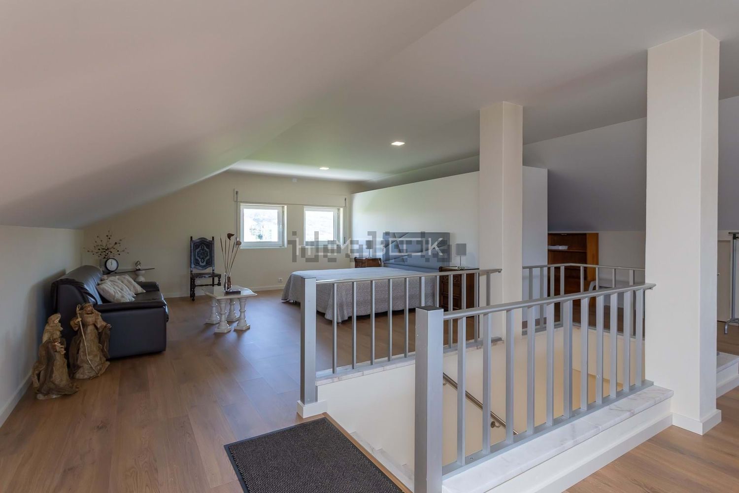 小楼房或别墅出售在Igreja Nova e Cheleiros - 照片