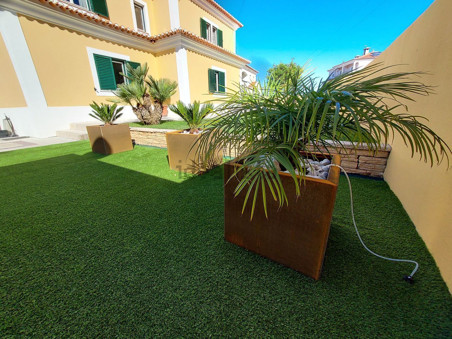 小楼房或独栋别墅出售在Rua do Mosqueiro, 19 - 花园