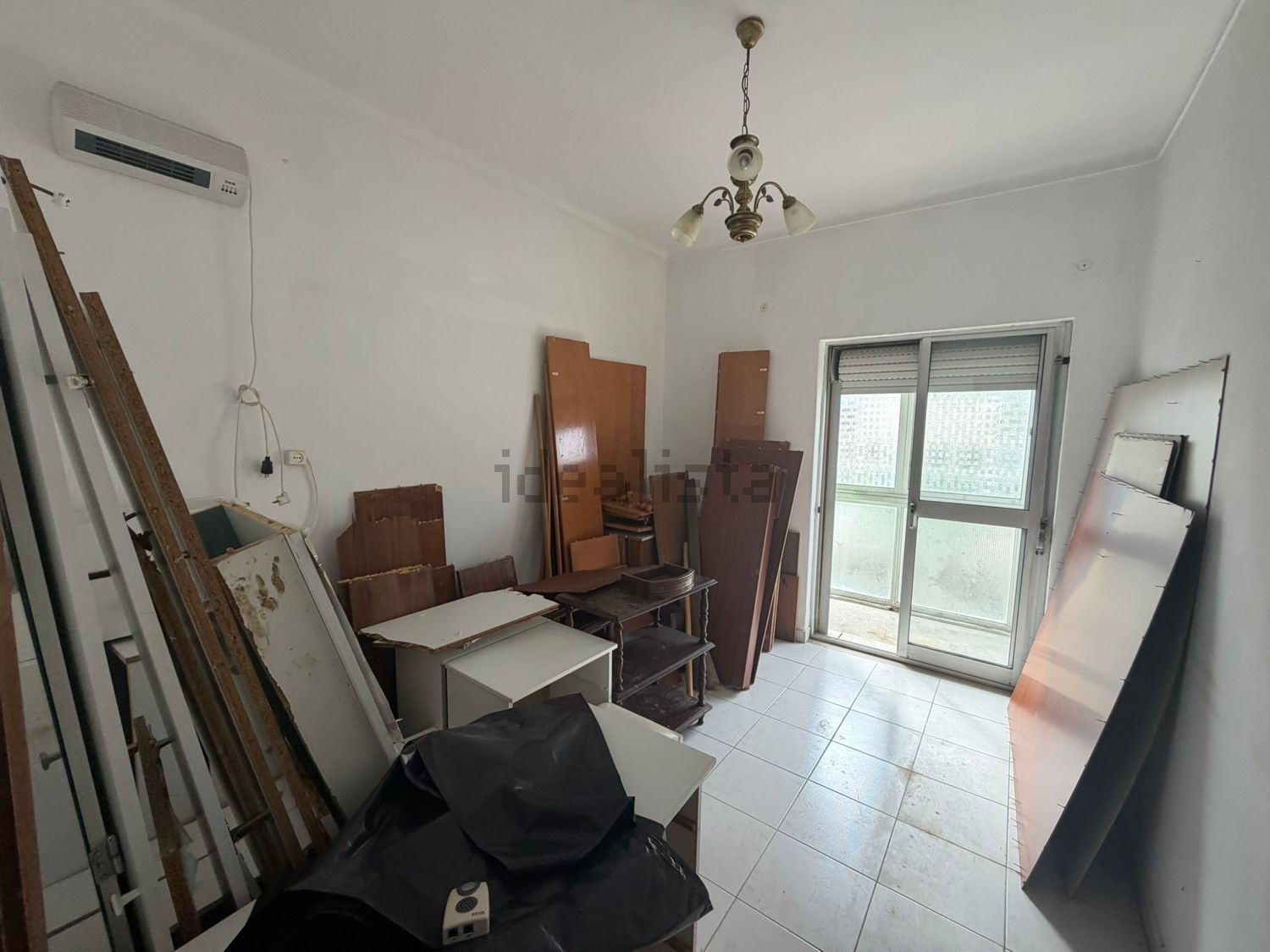 公寓 t2出售在Rua 27 de Outubro - 卧室