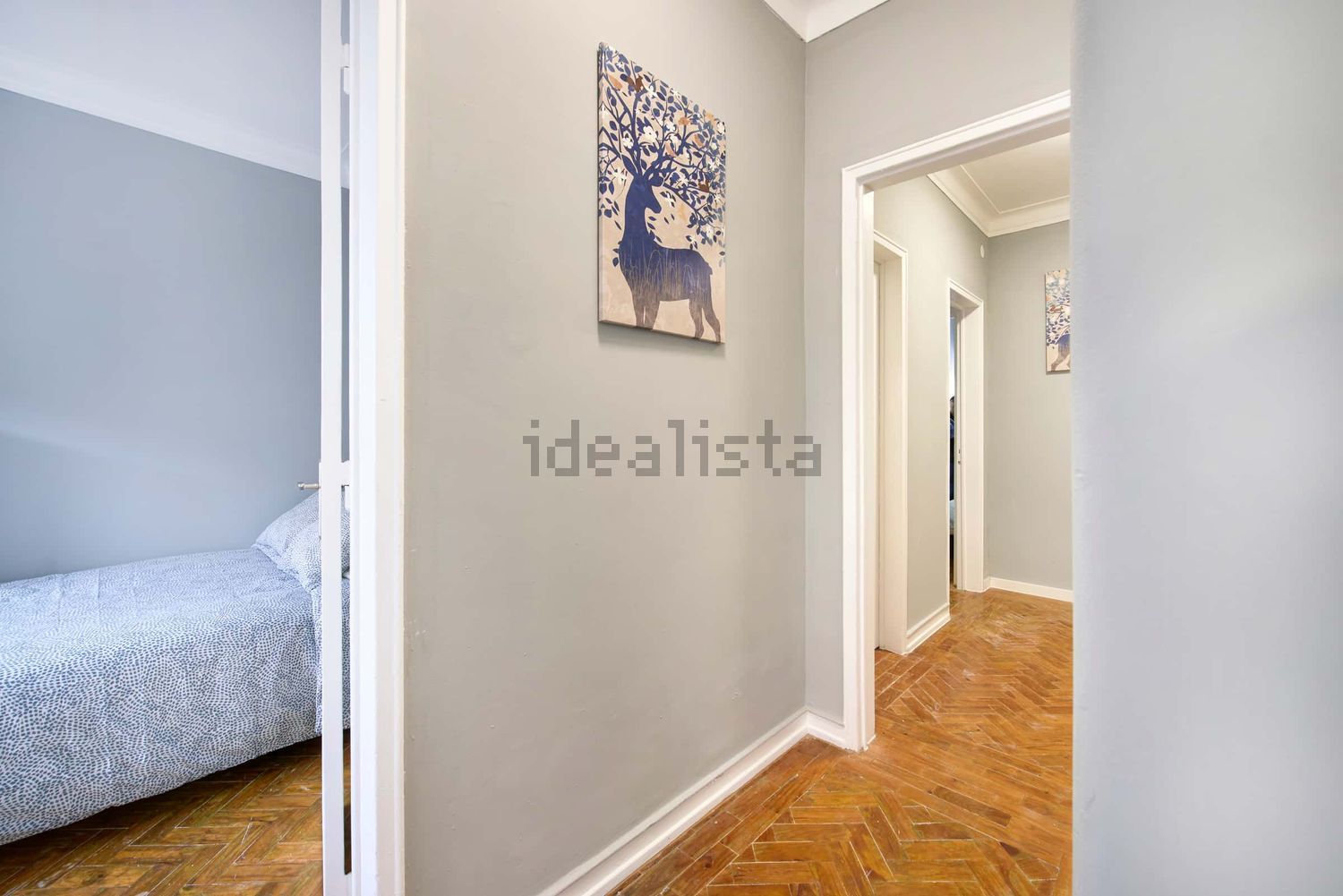 出租房间在Rua Elias Garcia, 60 - 过道