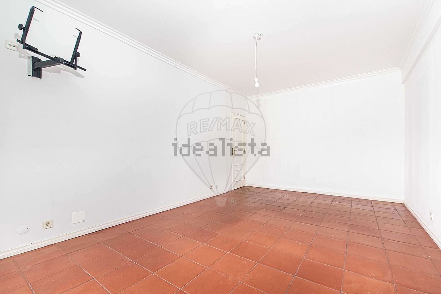 公寓 t4出售在Estrada Águas Livres - 居住