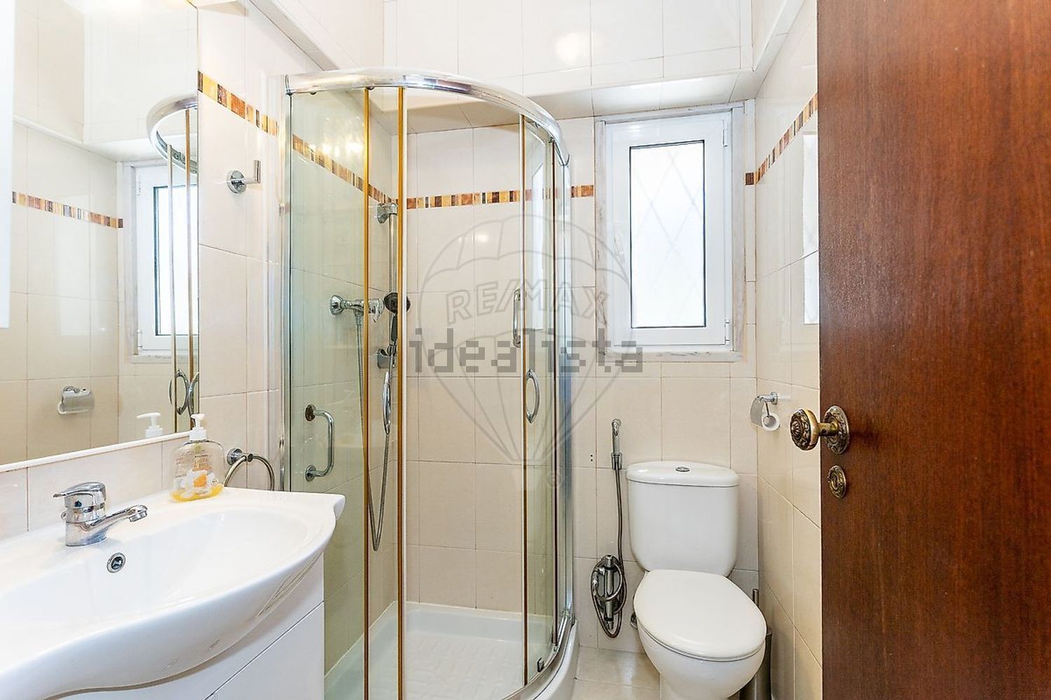 小楼房或独栋别墅出售在Serra das Minas - 卫生间