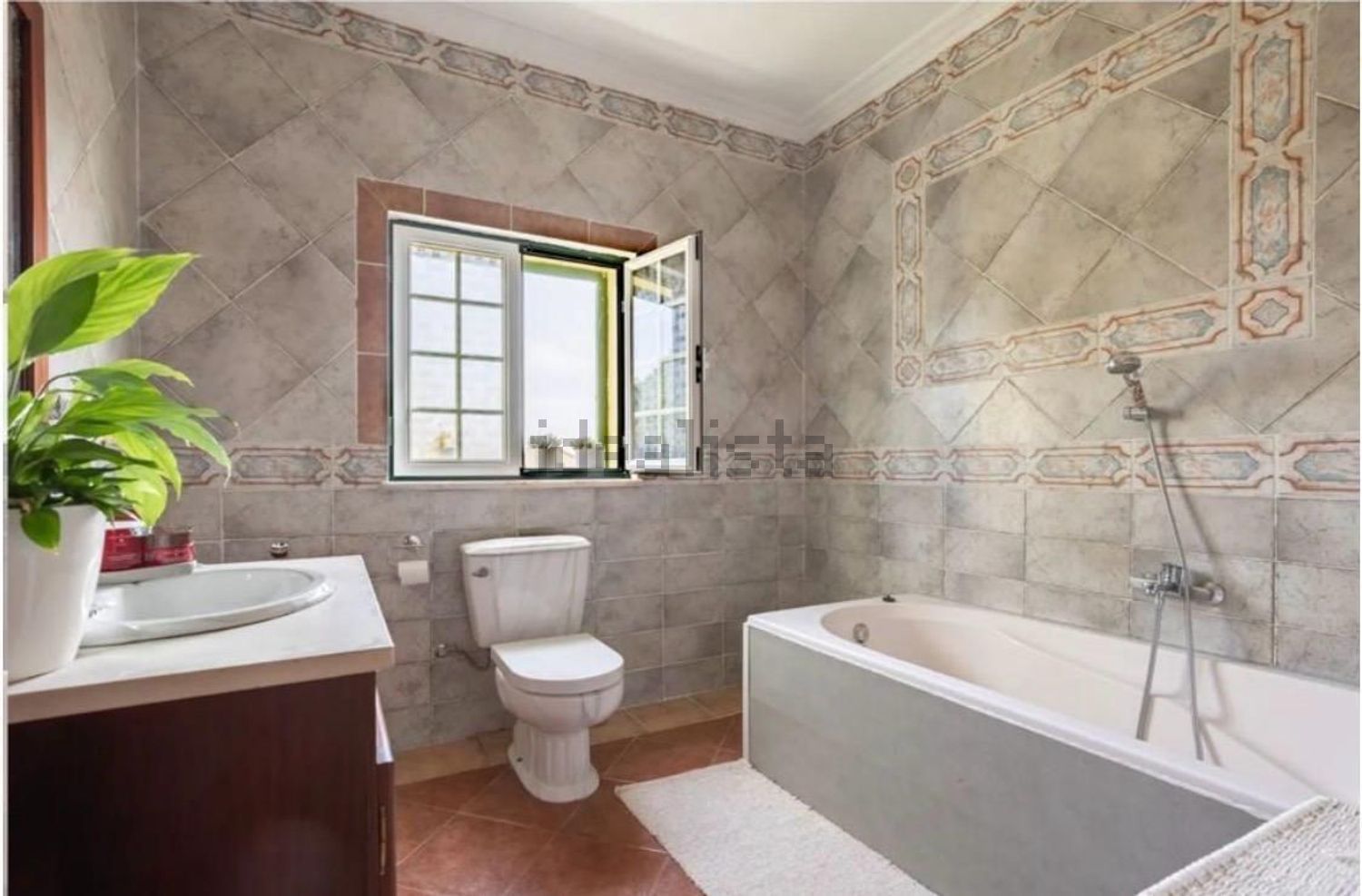 小楼房或独栋别墅出售在Lagoinha - Vale de Touros - 卫生间