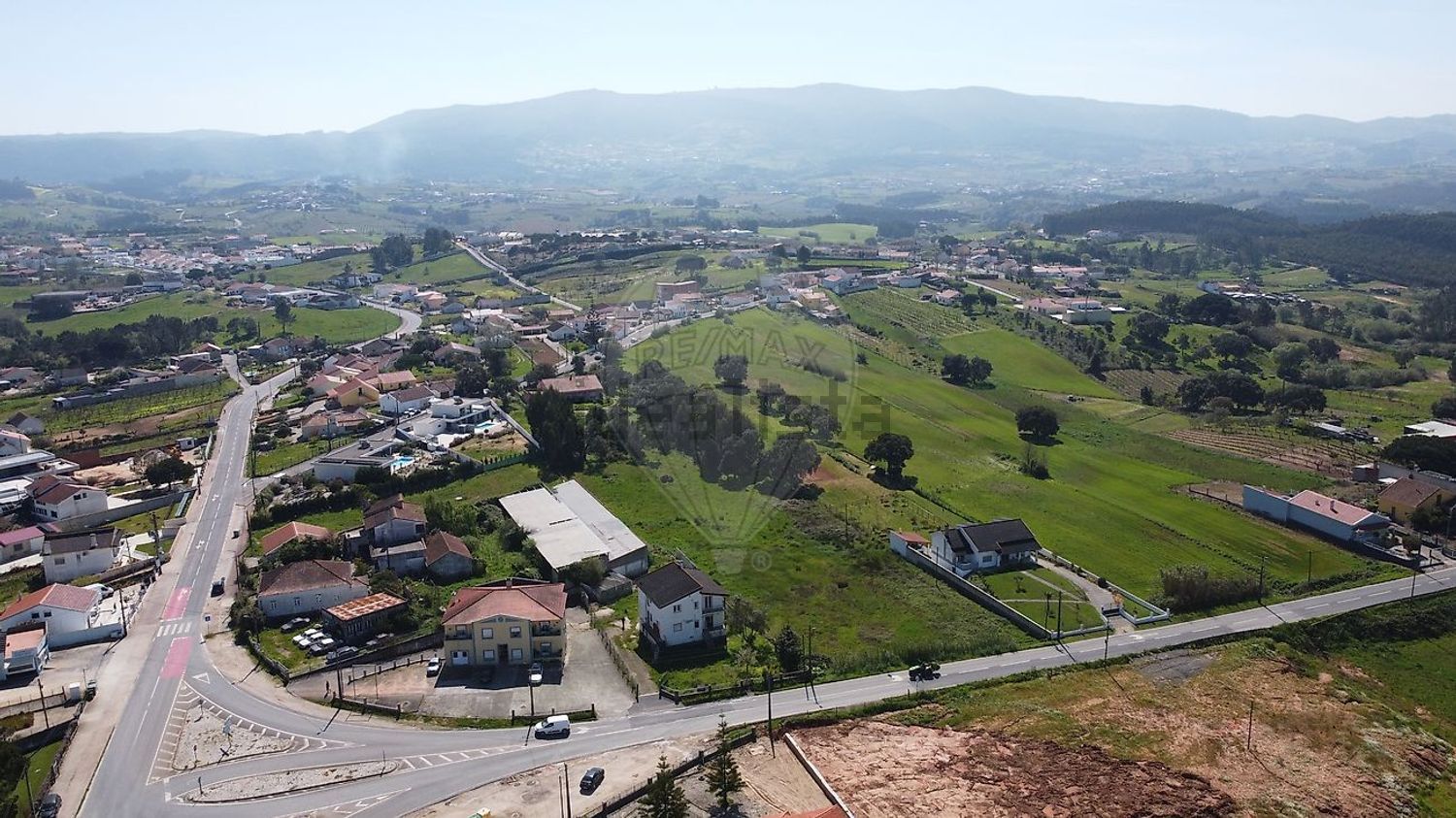 小楼房或独栋别墅出售在Lamas e Cercal - 视线