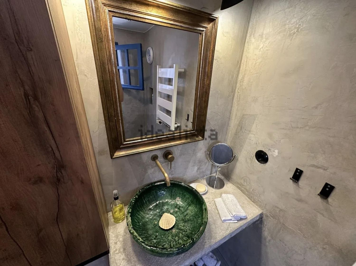 公寓 t1出售在Rua Encosta do Castelo s/n - 卫生间