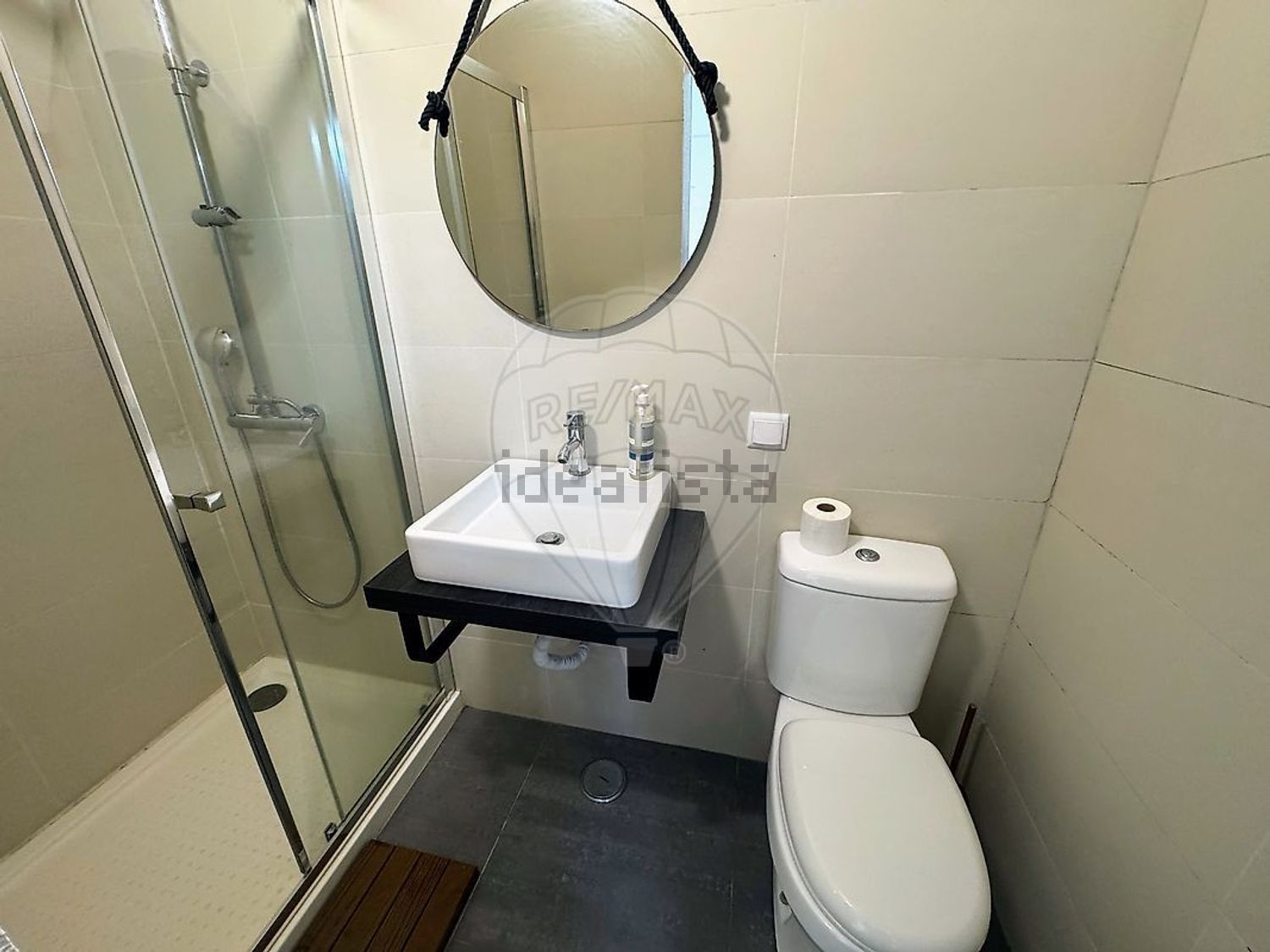 出租小楼房或独栋别墅在Rua Rosa Ramalho, 31 - 卫生间