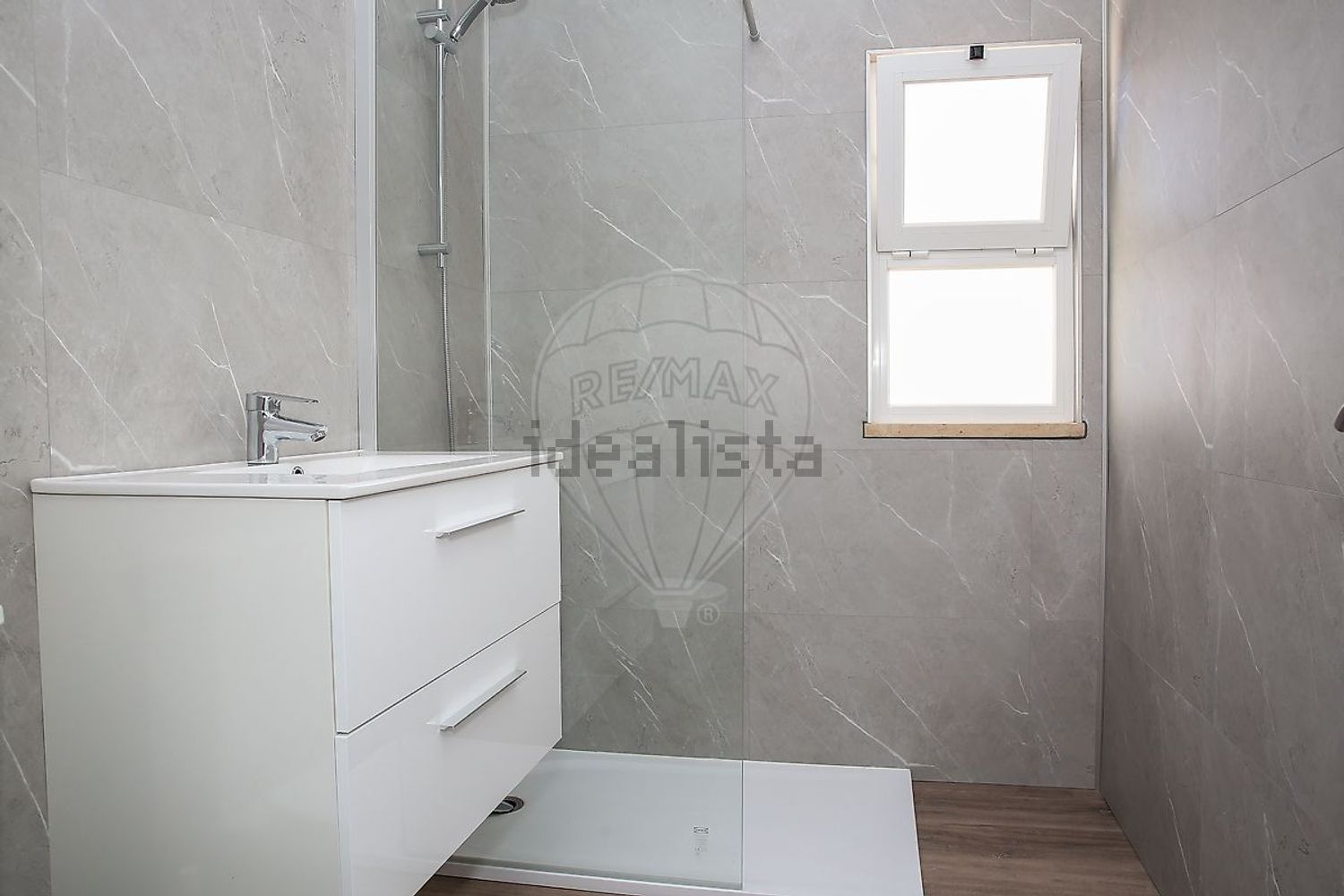 公寓 t2出售在Rua Furriel João Nunes Redondo - 卫生间