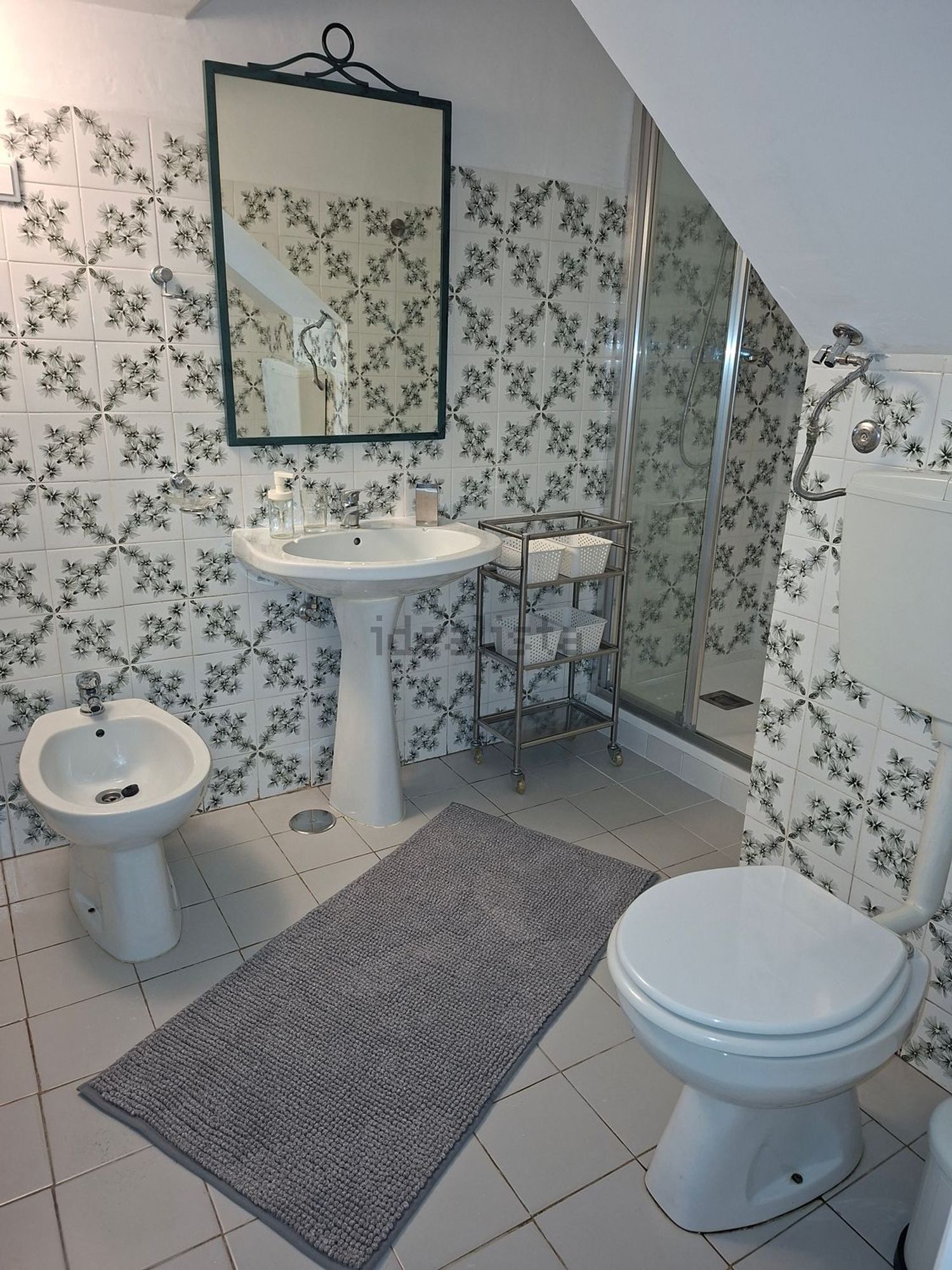 出租房间在Rua Bento de Jesus Caraça, 17 - 卫生间