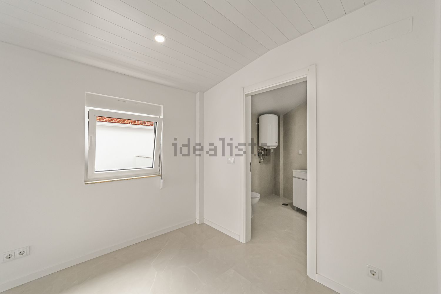 出租t0（单人公寓）在Rua José Ferreira Pio - 过道