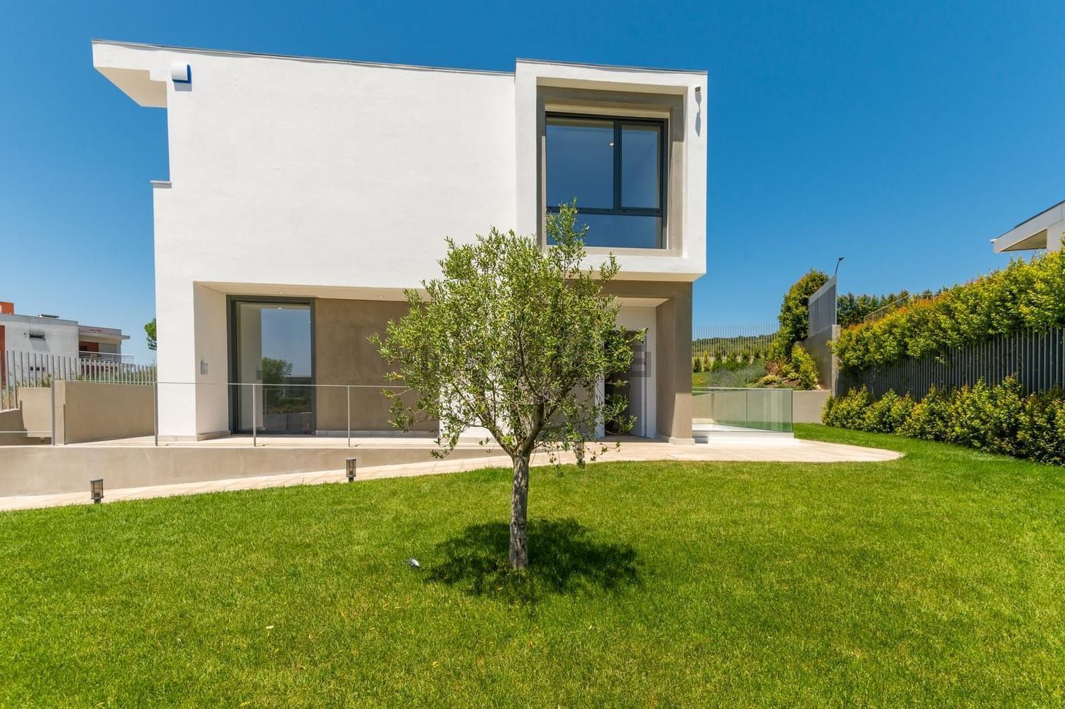 出租小楼房或独栋别墅在Rua Barruncheira - 外立面