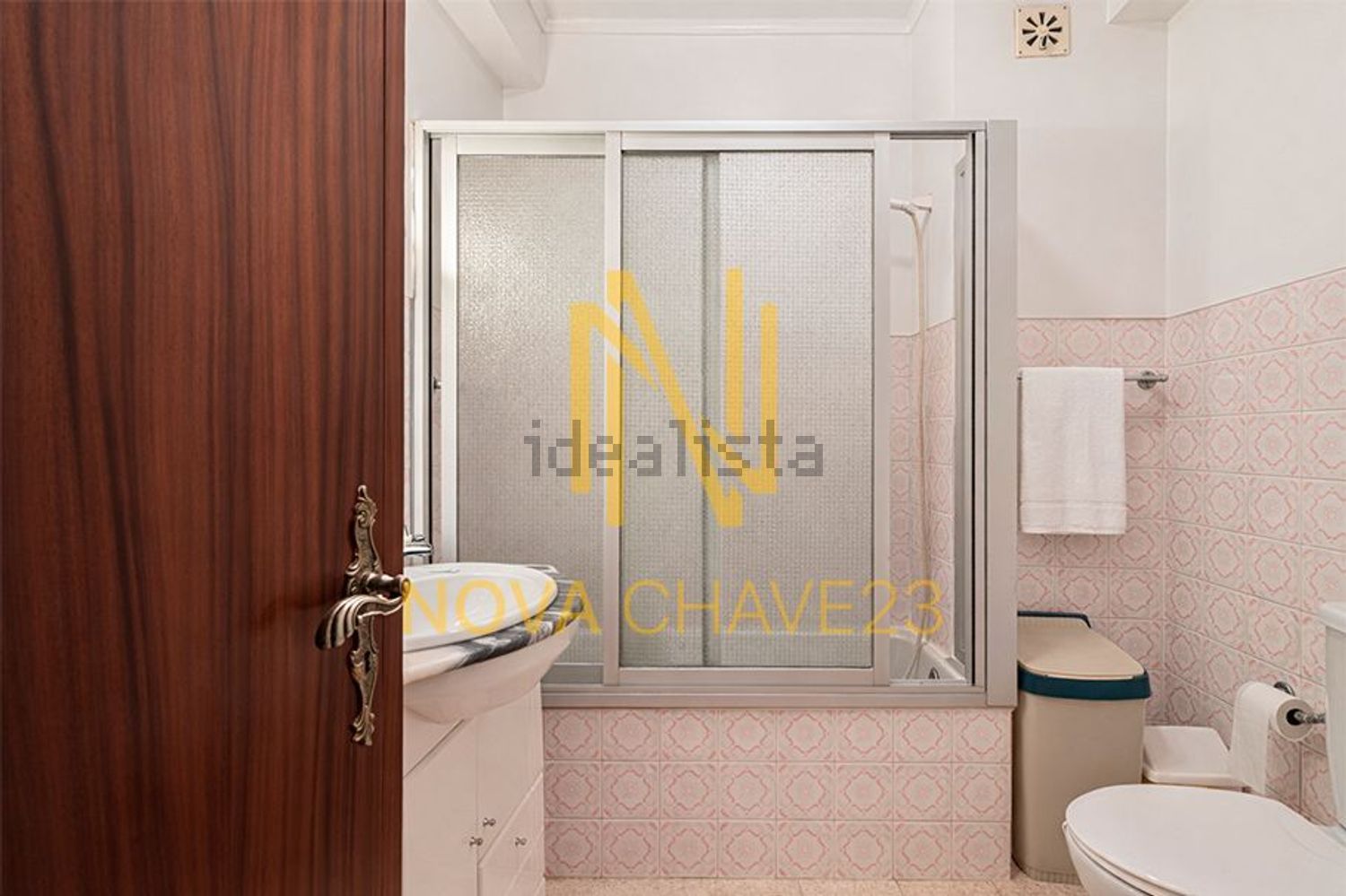 公寓 t2出售在Rua Camilo Castelo Branco - 卫生间