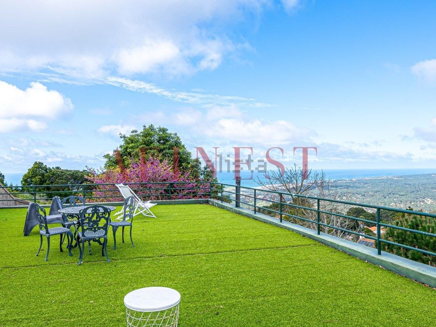 出租小楼房或独栋别墅在Rua Alto do Tanque Novo - 花园