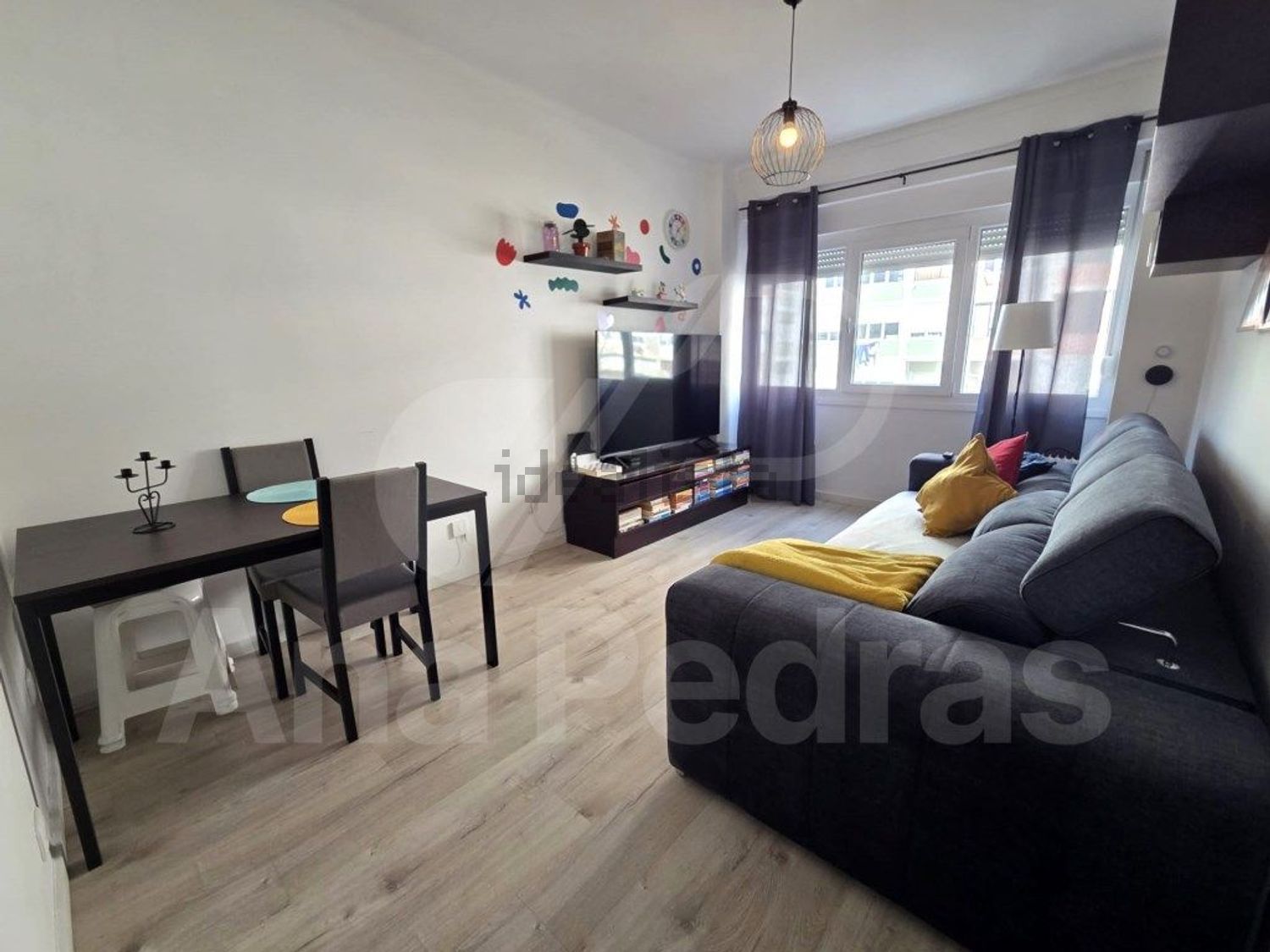 出租公寓 t2在Alto do Seixalinho - 客厅