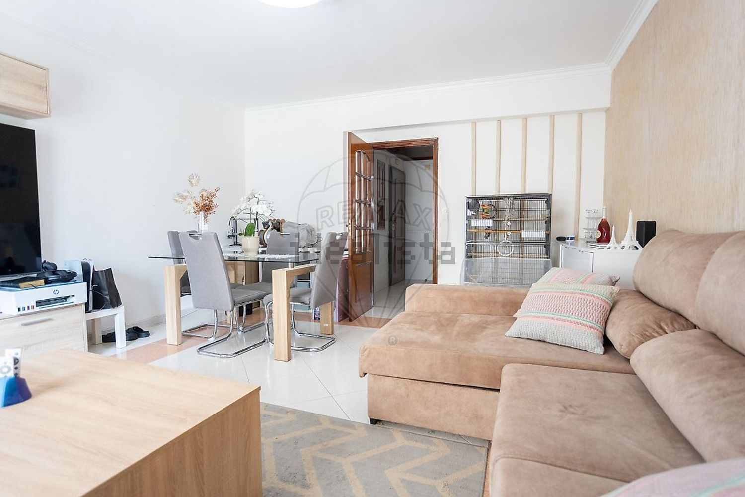 公寓 t2出售在Praceta Infante Dom Henriques - 客厅