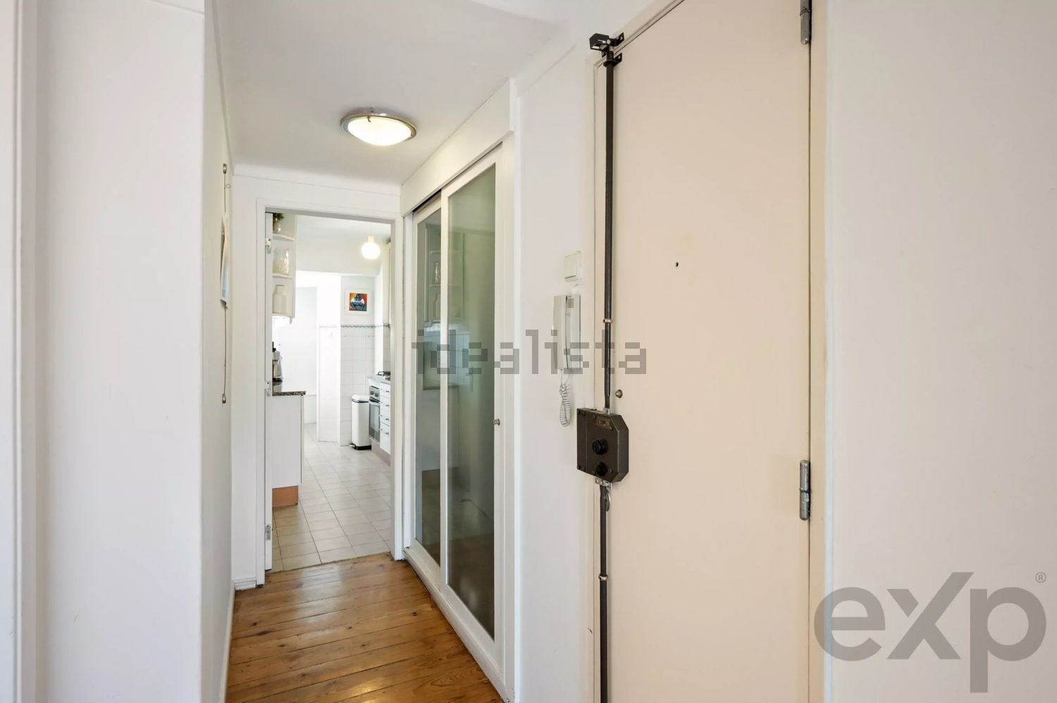 公寓 t1出售在Rua da Senhora do Monte - 过道