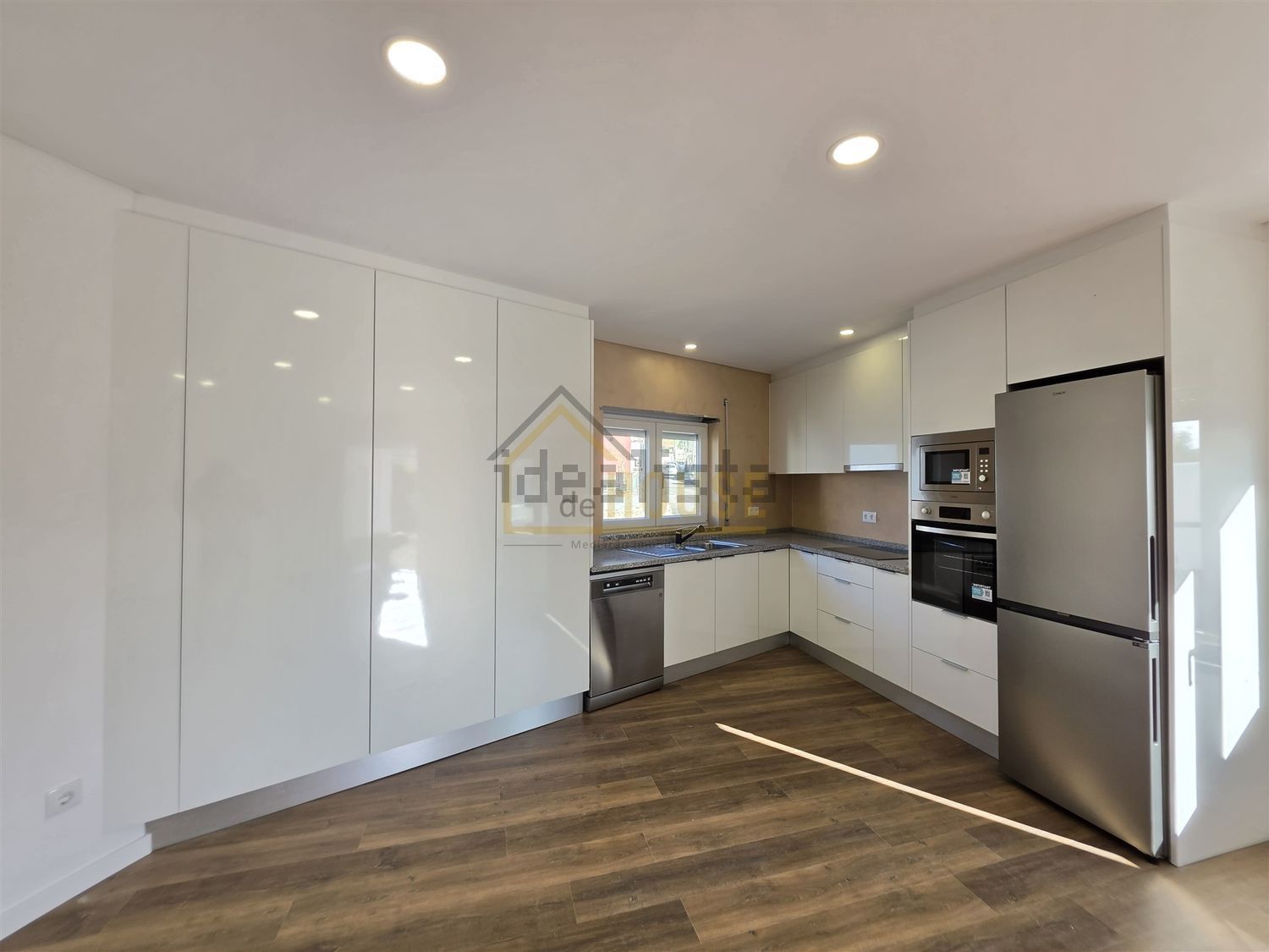 小楼房或独栋别墅出售在Rua da Cerda - 厨房