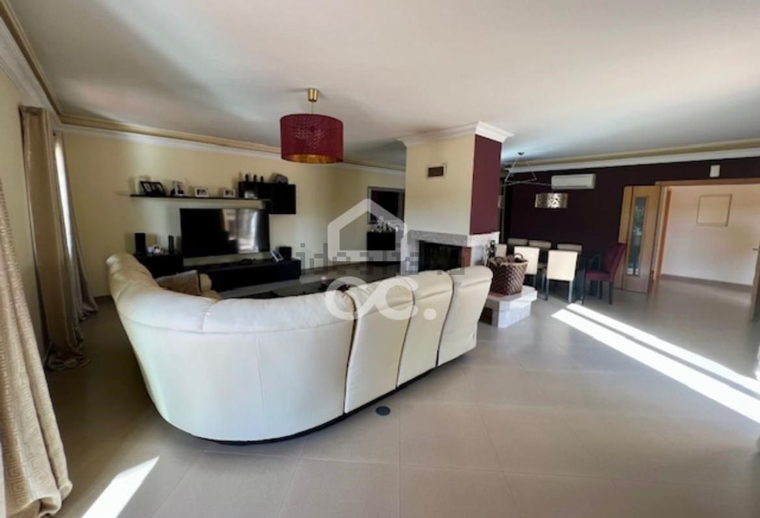 小楼房或独栋别墅出售在Milharado - 客厅