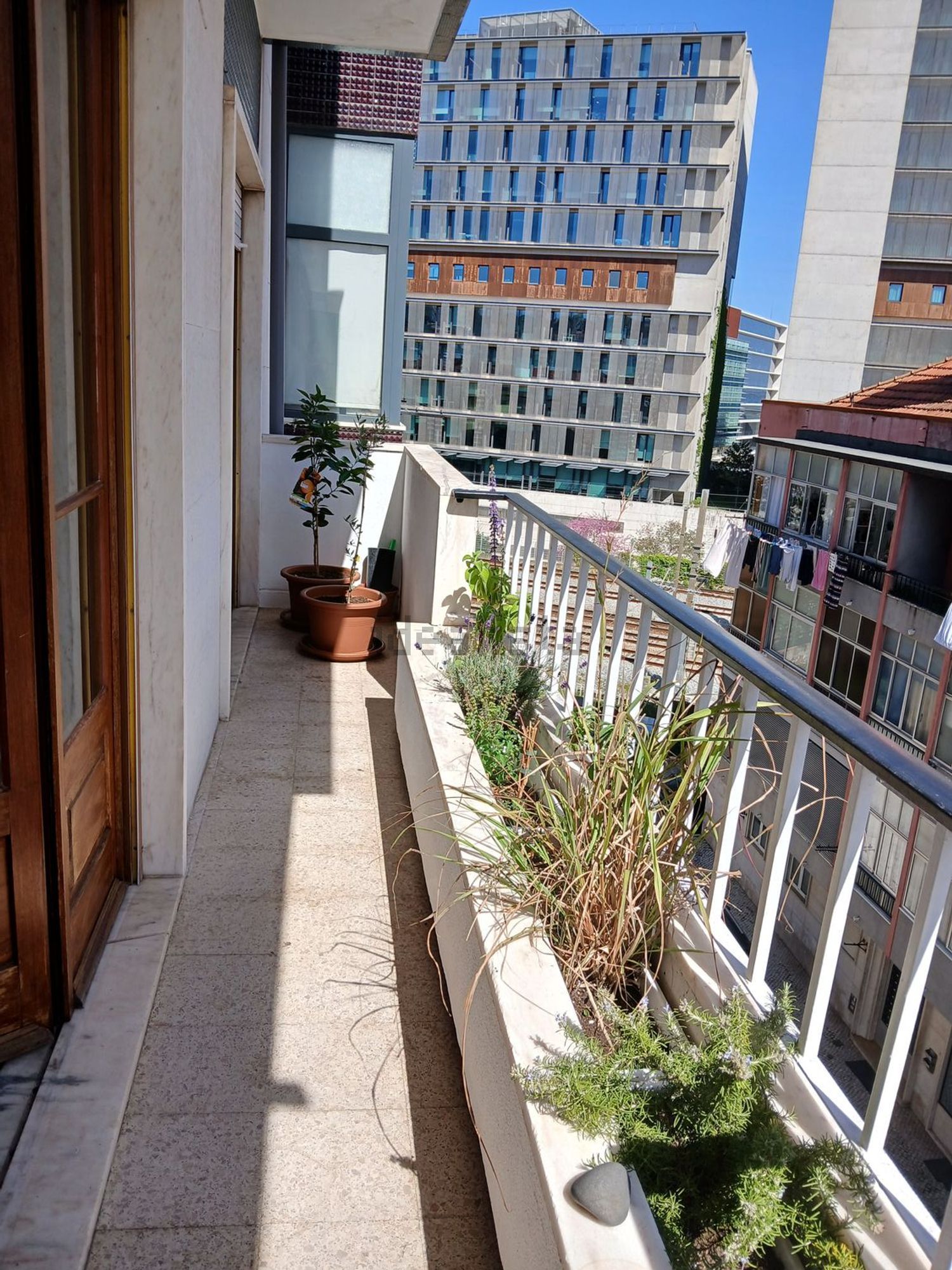 出租公寓 t2在Estrada Moscavide, 12 - 露台