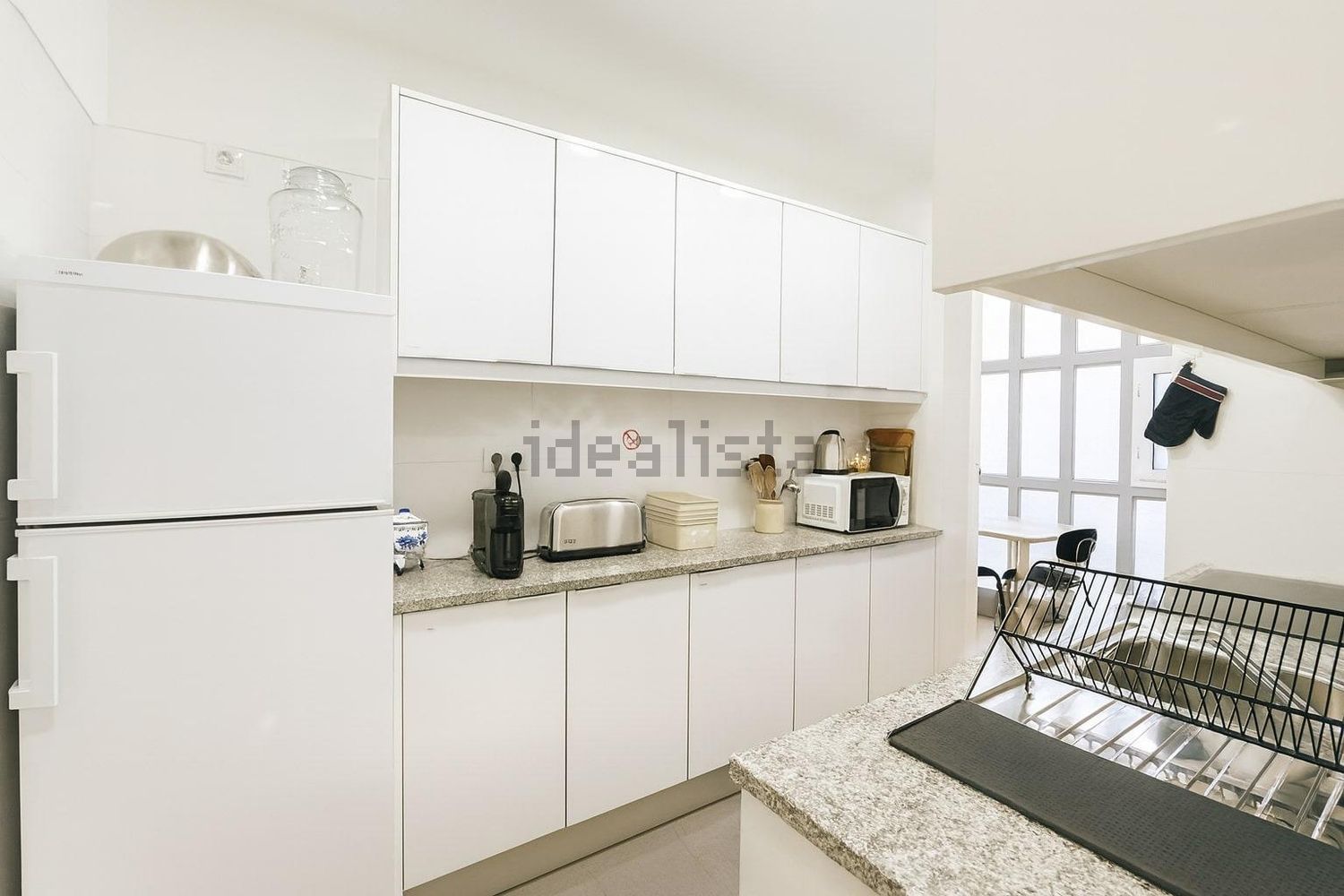 出租房间在Avenida Infante Santo, 345 - 厨房