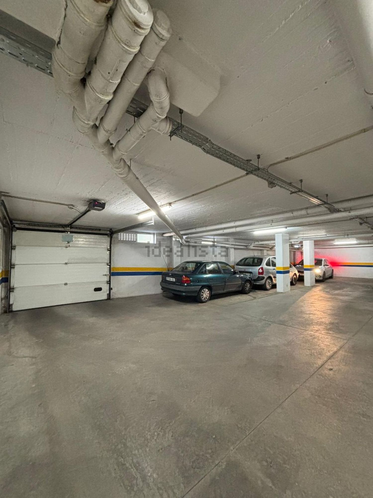 出租公寓 t2在Rua José Carlos Ary dos Santos, 3 - 停车位