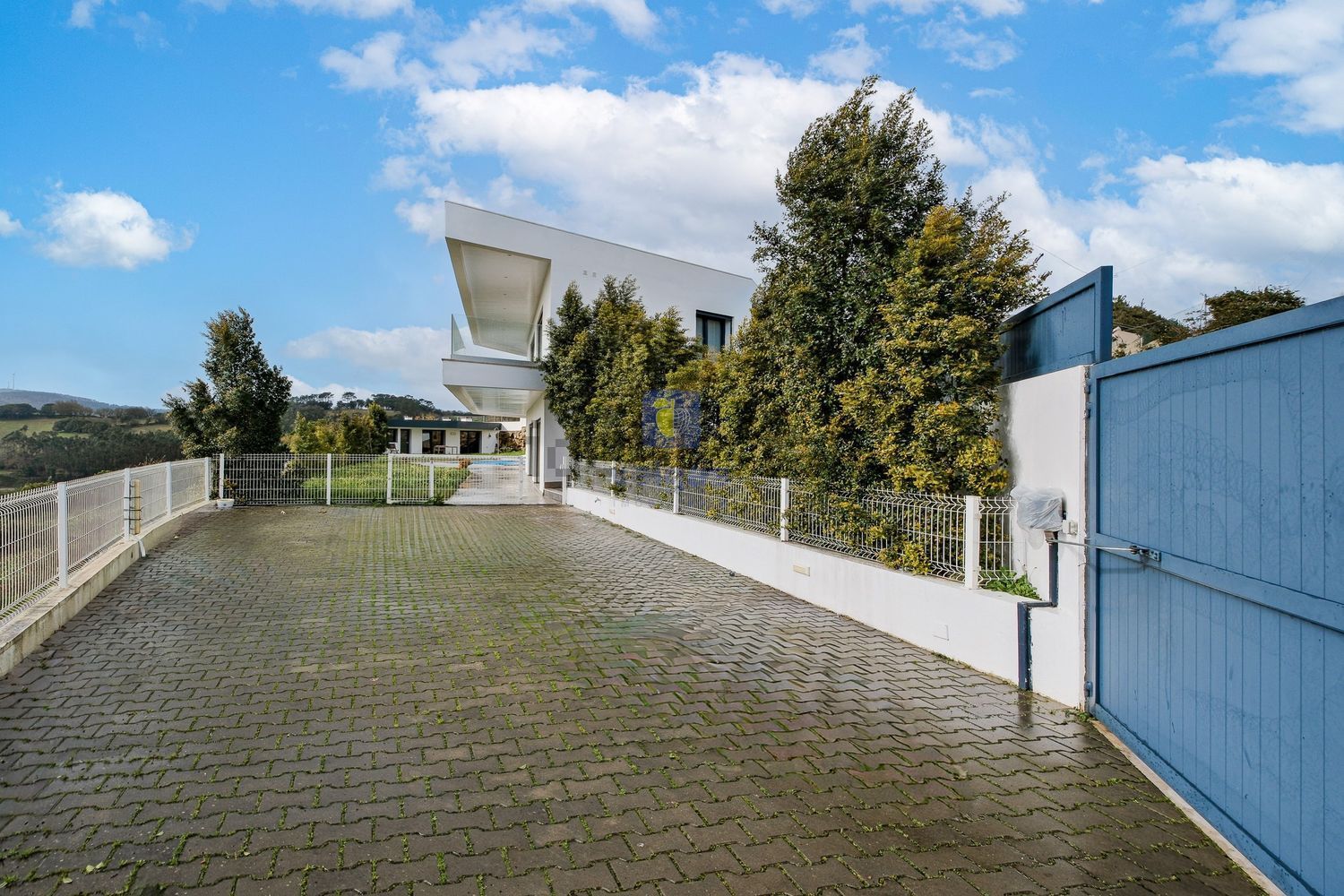 小楼房或别墅出售在Lousa - 外立面