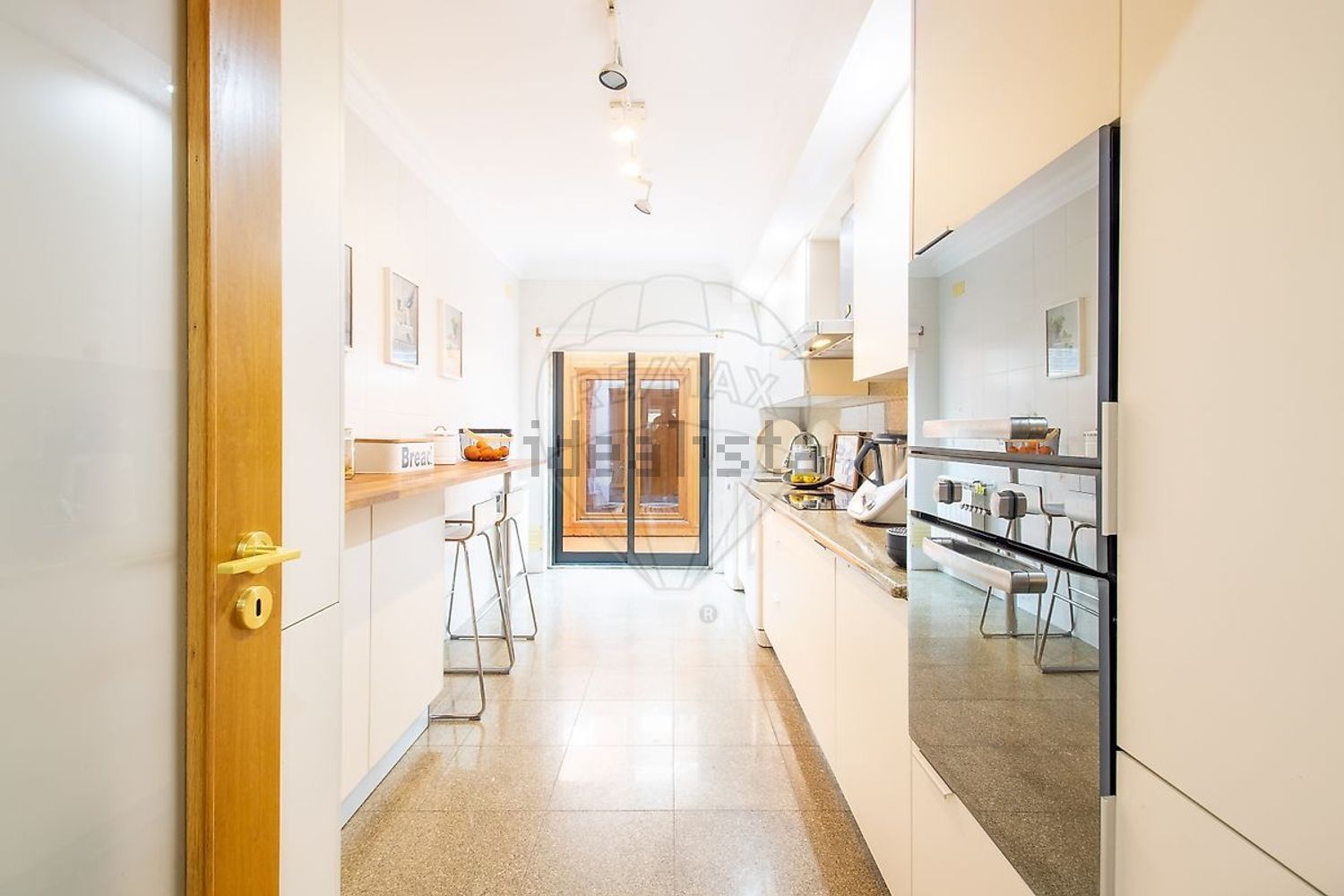 公寓 t3出售在Largo 5 de Outubro - 厨房