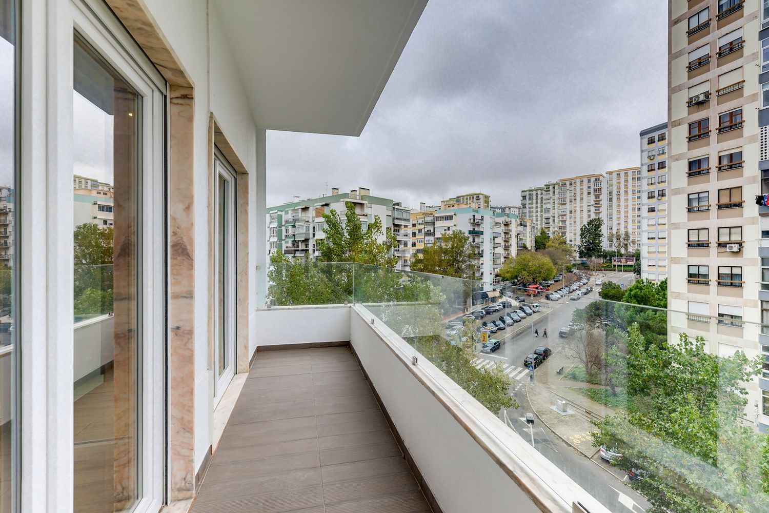 出租公寓 t4在Rua João das Regras, 35 - 阳台