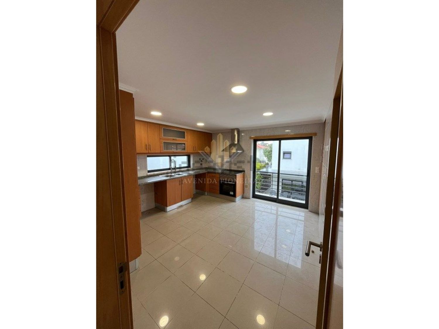 小楼房或独栋别墅出售在Rua Pulido Valente - 厨房