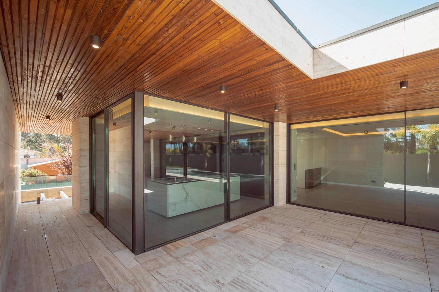 小楼房或独栋别墅出售在Avenida do Mar - 厨房