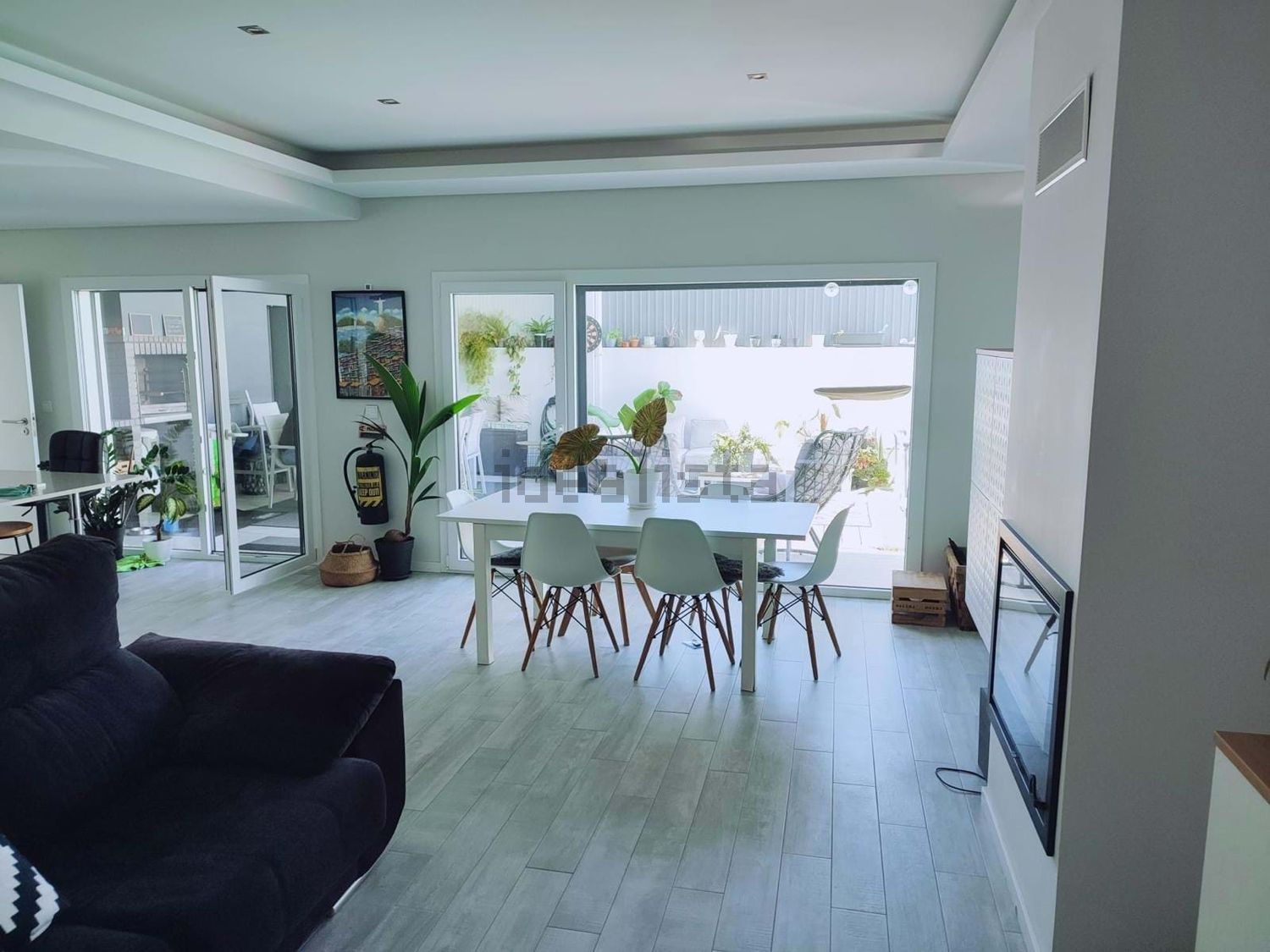 出租小楼房或独栋别墅在Redondos - 客厅