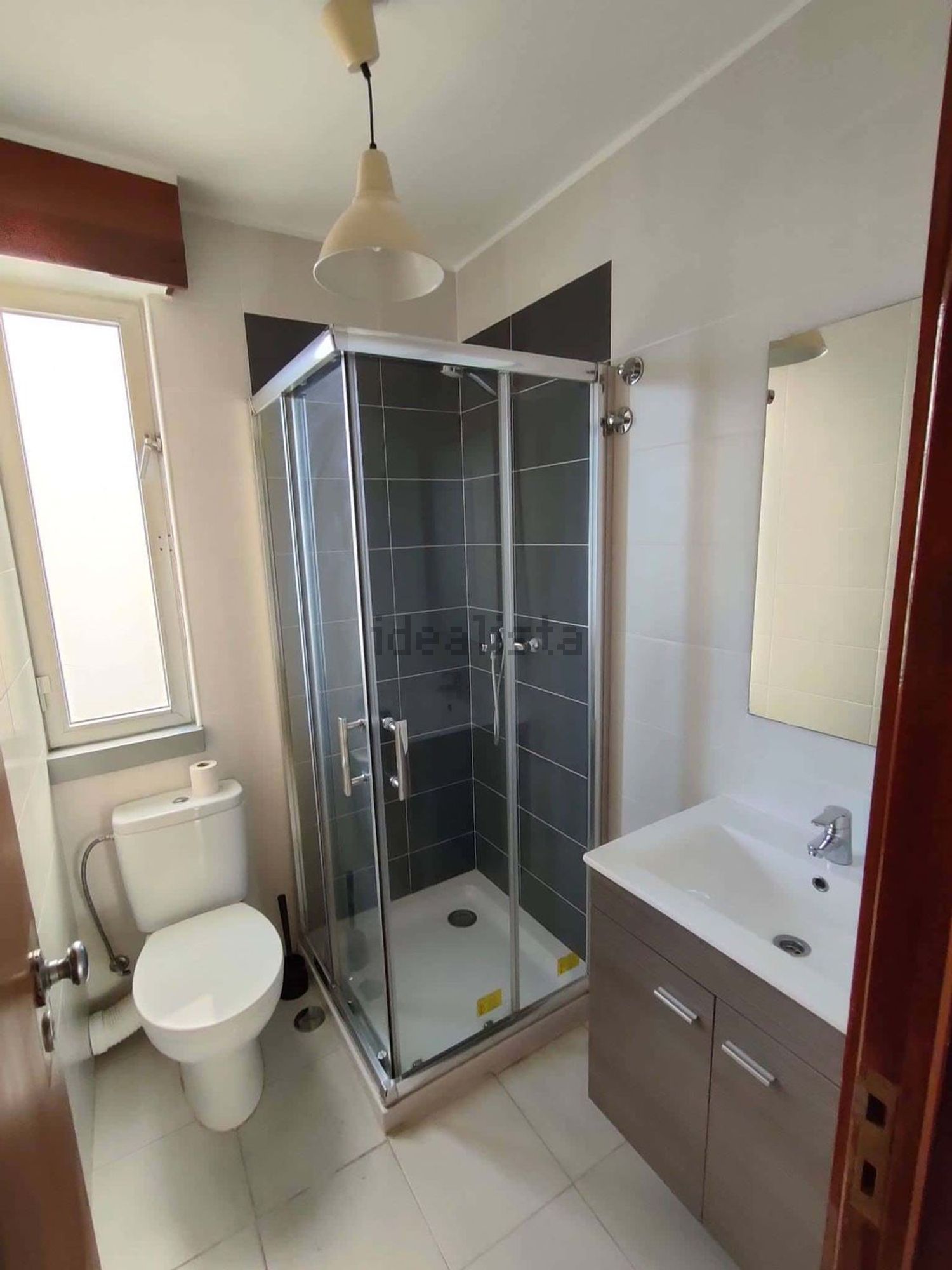 出租房间在Rua Amílcar Cabral, 11 - 卫生间