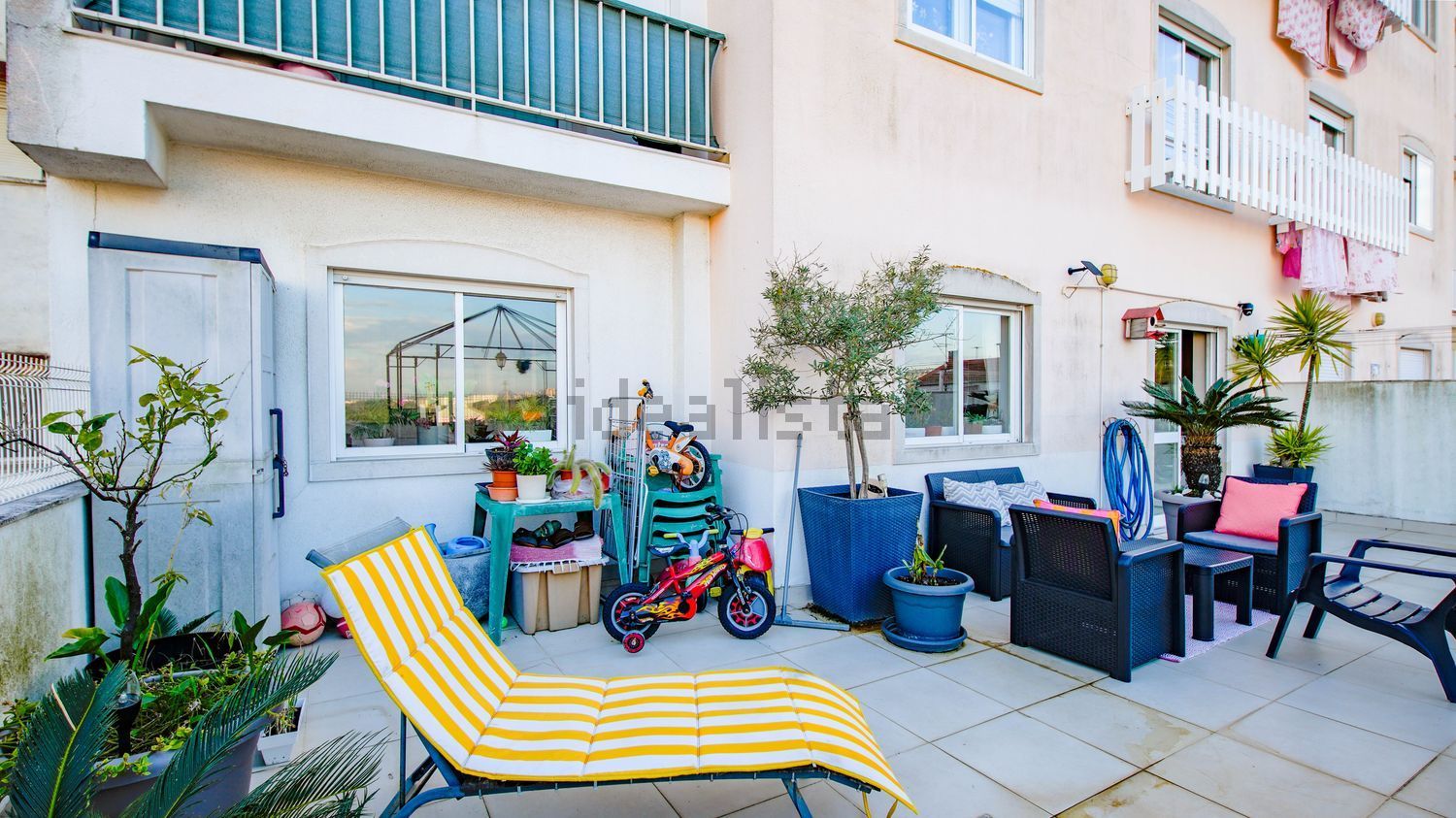 公寓 t3出售在Rua Rafael Bordalo Pinheiro, 18 - 照片