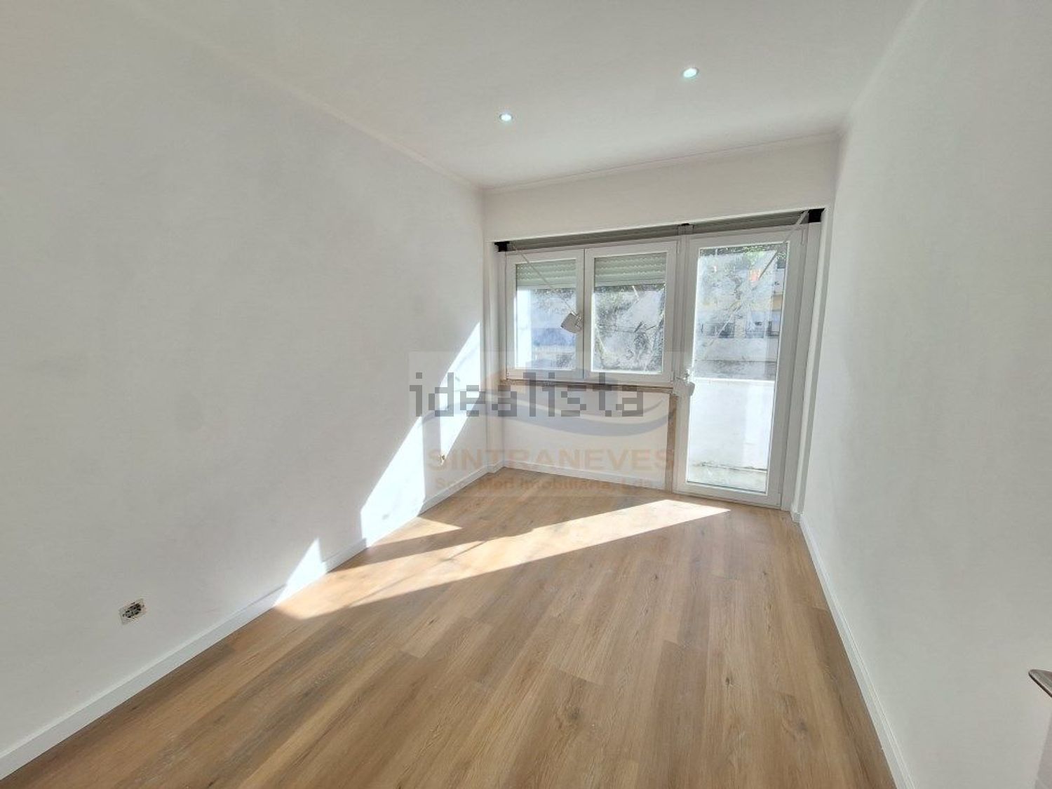 公寓 t2出售在Falagueira-Venda Nova - 居住