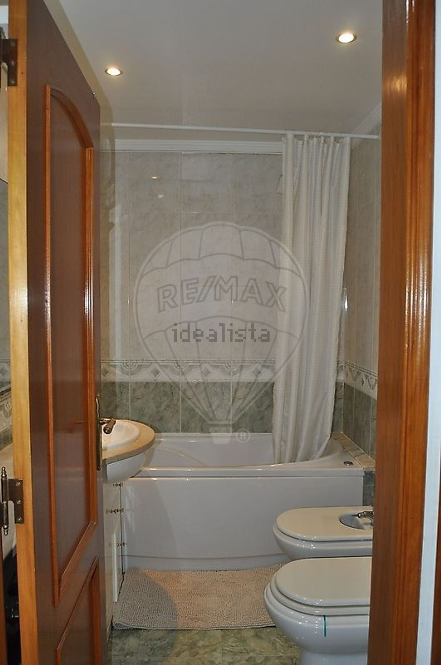 出租t0（单人公寓）在Rua Alfredo Cunha - 卫生间