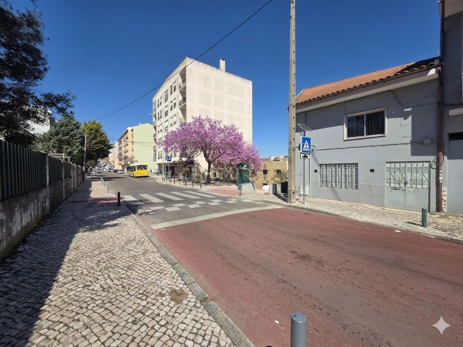 小楼房或独栋别墅出售在Avenida de Lisboa, 48 - 照片