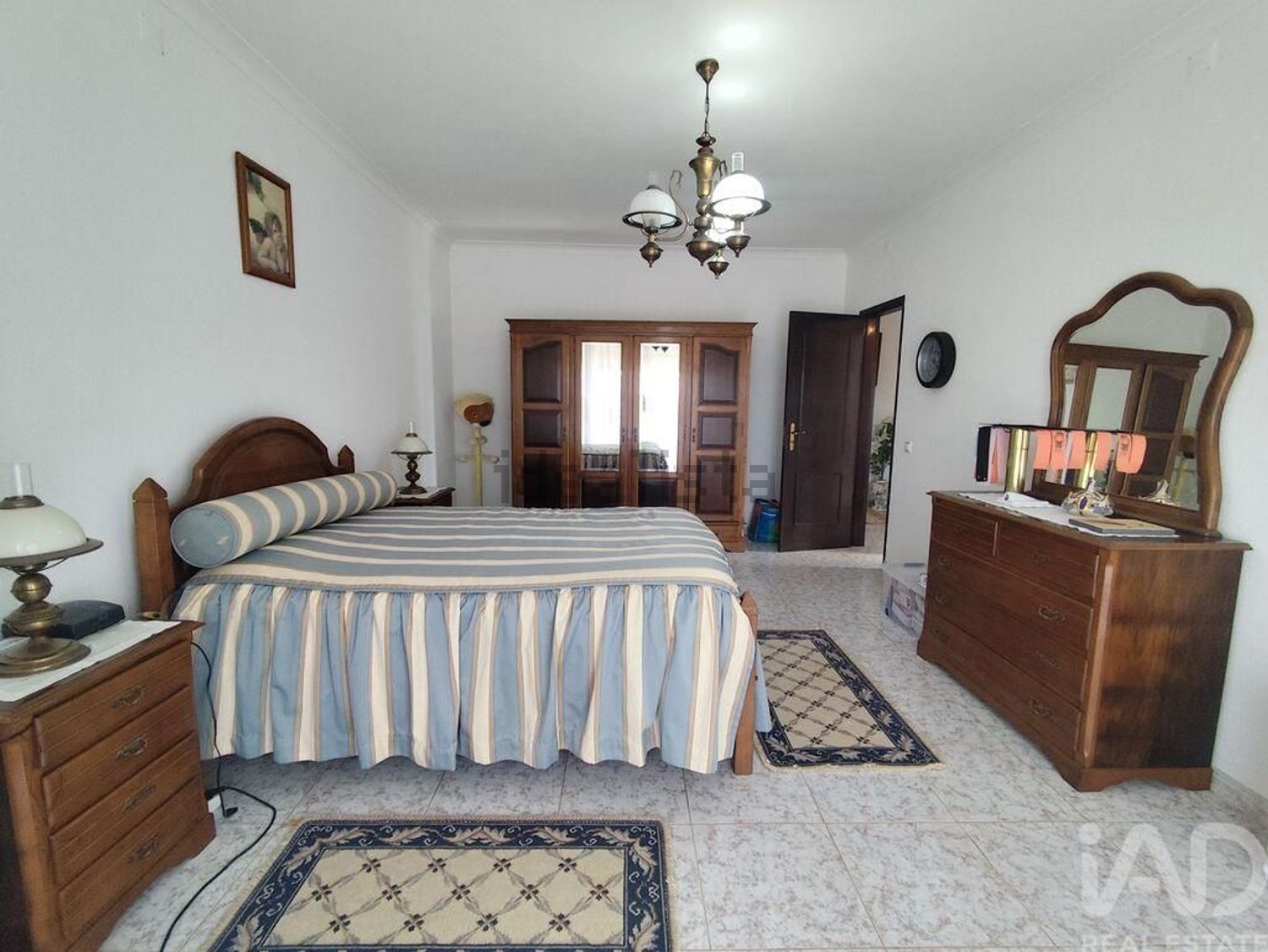 小楼房或独栋别墅出售在Lamas e Cercal - 卧室