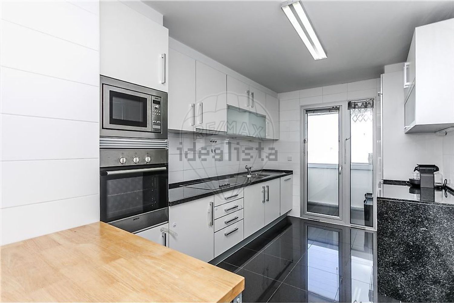 公寓 t2出售在Avenida da Peregrinação, 4 .60.01a - 厨房