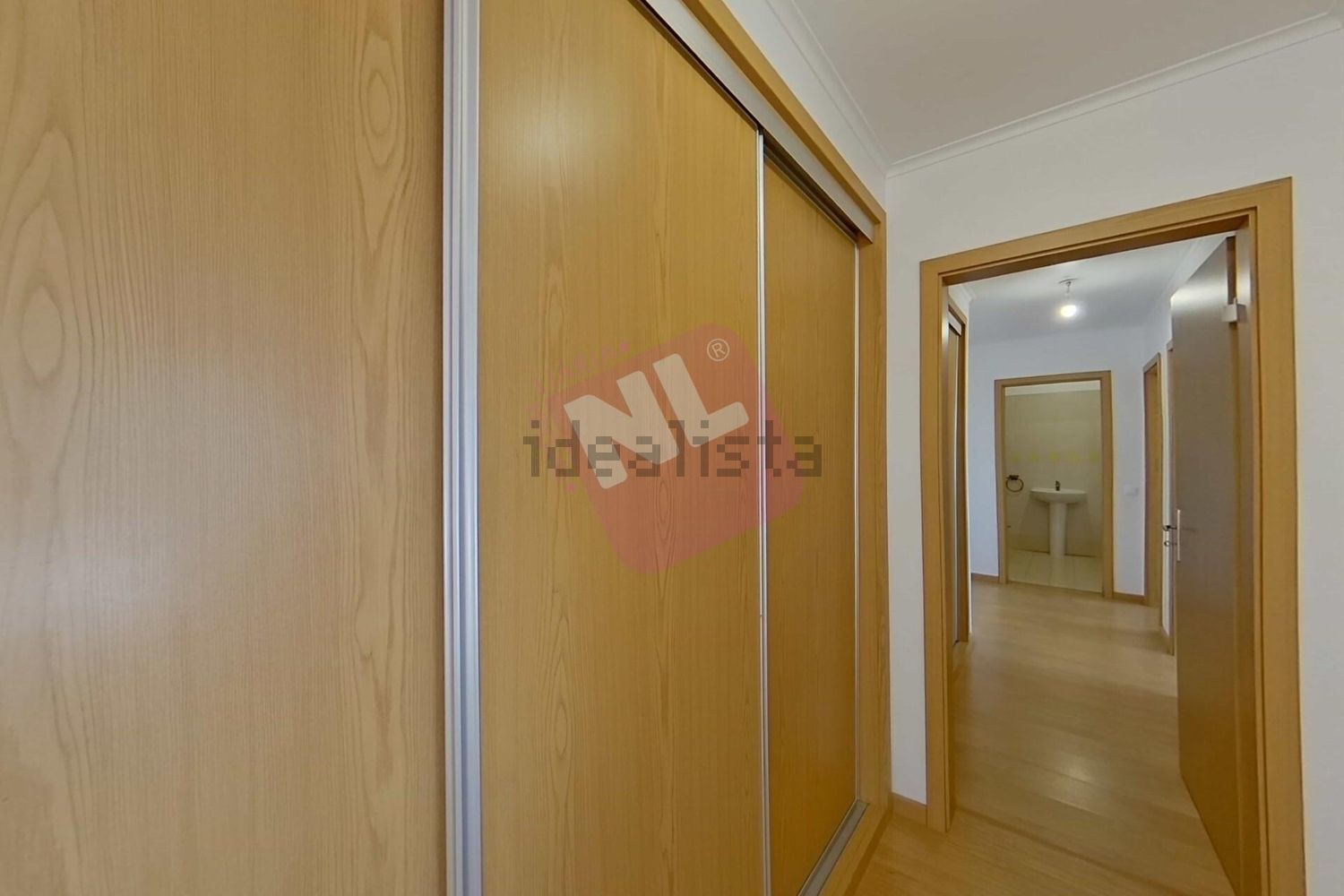 出租公寓 t2在Rua Fernando Gusmão, 17 - 过道