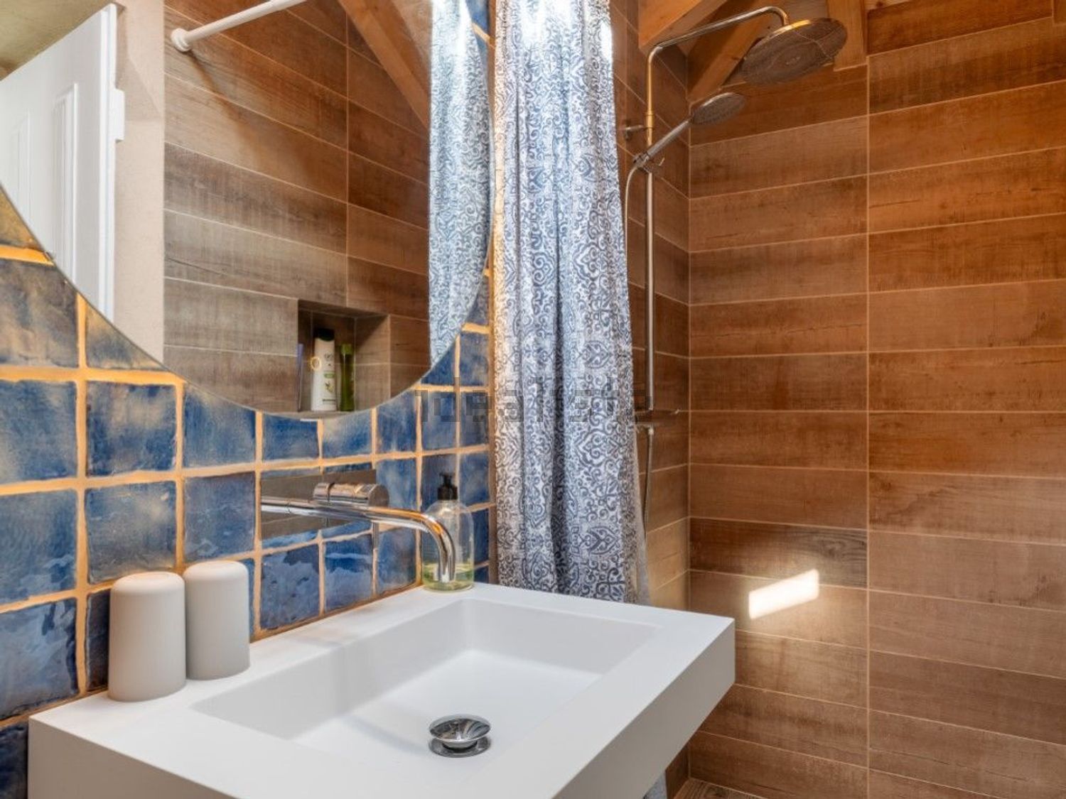 出租小楼房或独栋别墅在Rua Miguel Bombarda, 2 - 卫生间