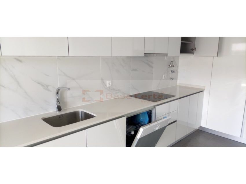 公寓 t3出售在Rua António Garibaldi