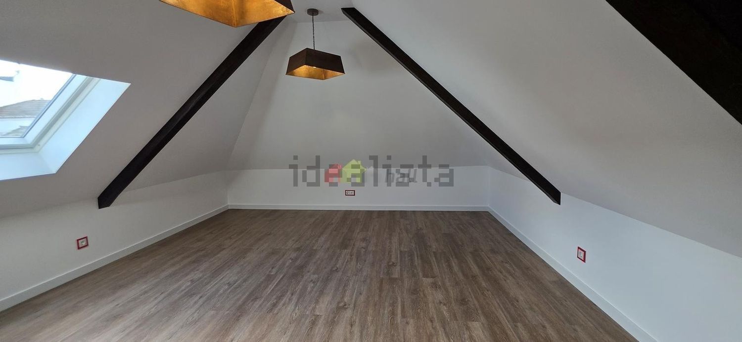 出租小楼房或别墅在Rua Conselheiro Joaquim António D'Aguiar s/n - 照片