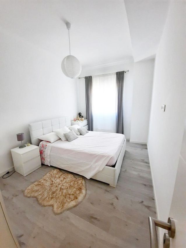 出租房间在Rua Bento de Jesus Caraça, 1