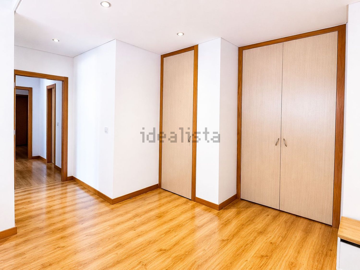 公寓 t3出售在Avenida Reinaldo dos Santos, 7 - 前厅