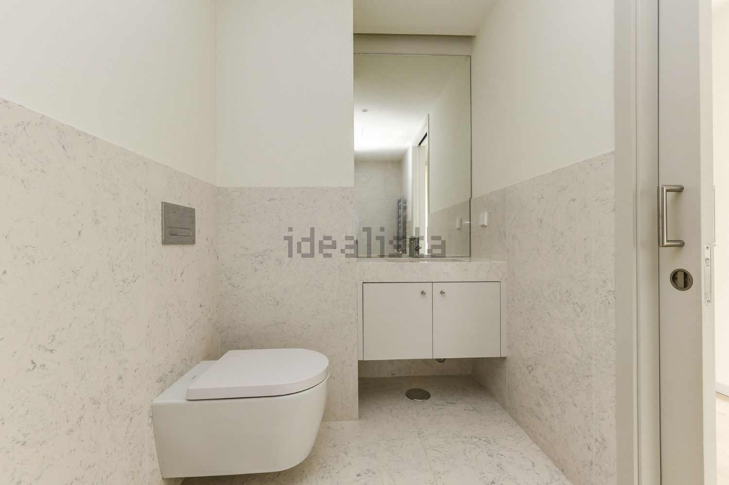 公寓 t1出售在Rua Mário Botas - 卫生间